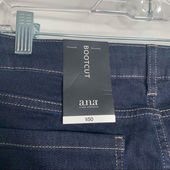New Ana Bootcut Medium wash jeans size 29/8 short denim Mid Rise BNWT - Picture 4 of 5